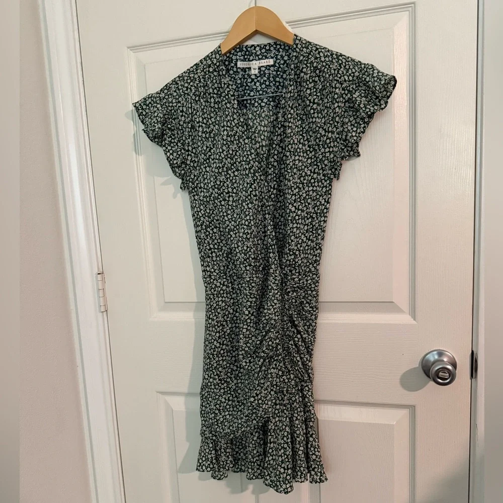 Veronica Beard Marla ruched silk dress green floral Size 0 - Picture 4 of 12